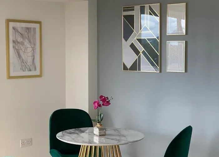 شقة 1 Bed Modern In A Converted Mill ليدز