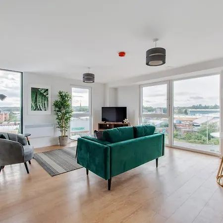 1 Bed Modern In A Converted Mill